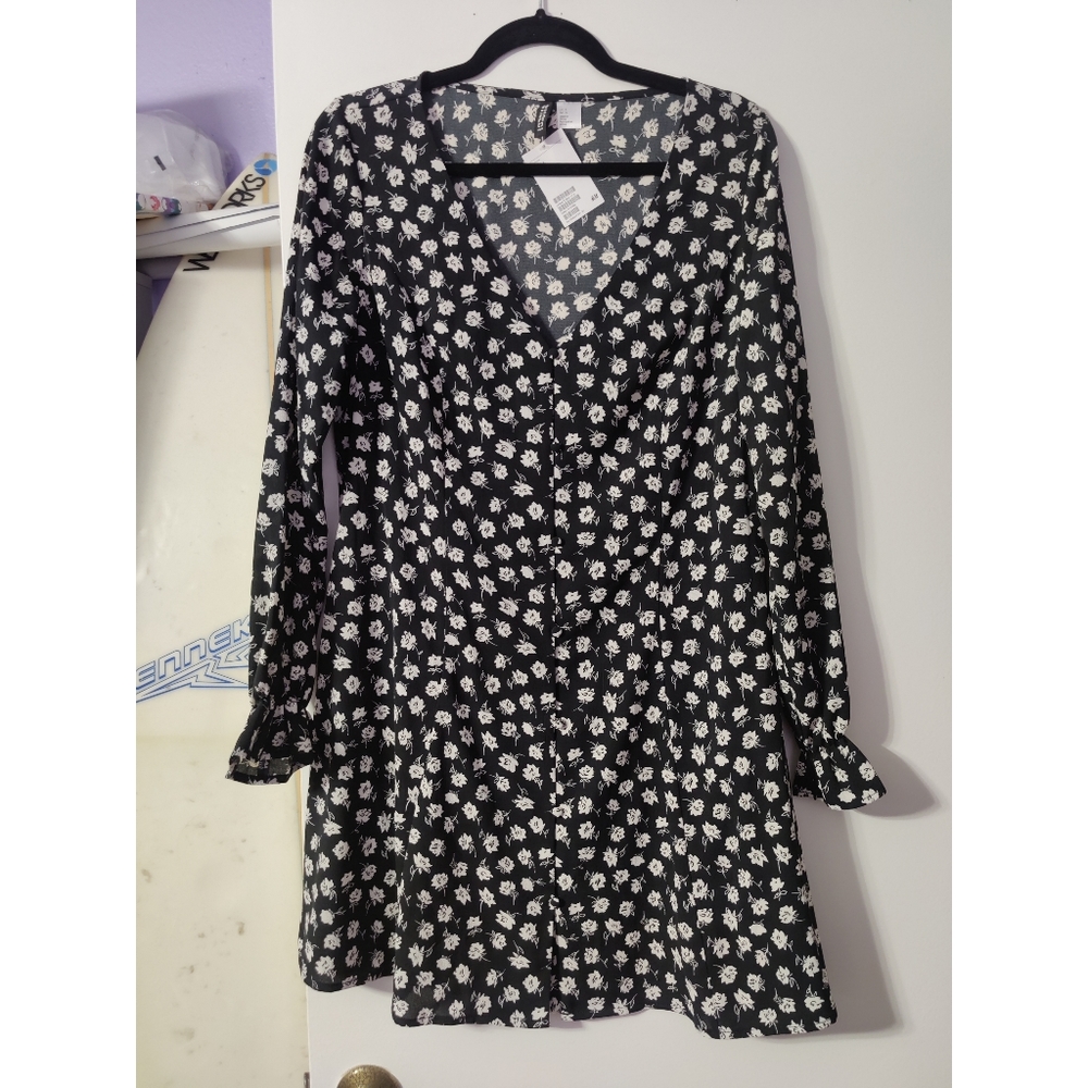 H&M divided Button up floral long sleeve dress